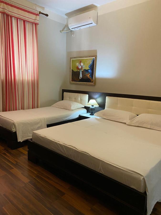 Hotel Bojko Vlorë Екстериор снимка