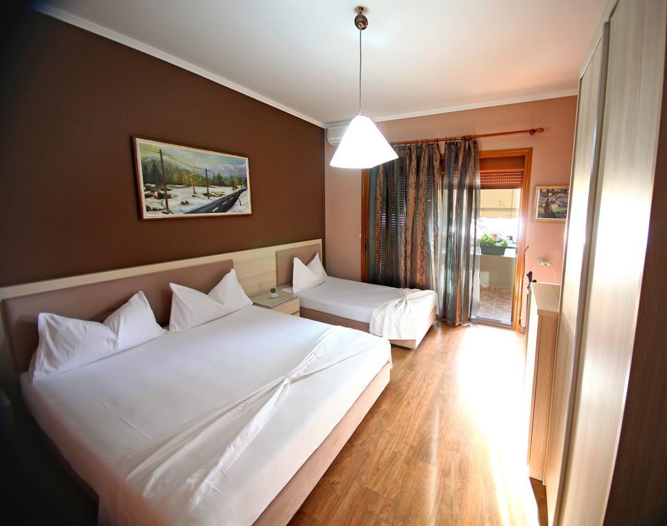 Hotel Bojko Vlorë Стая снимка